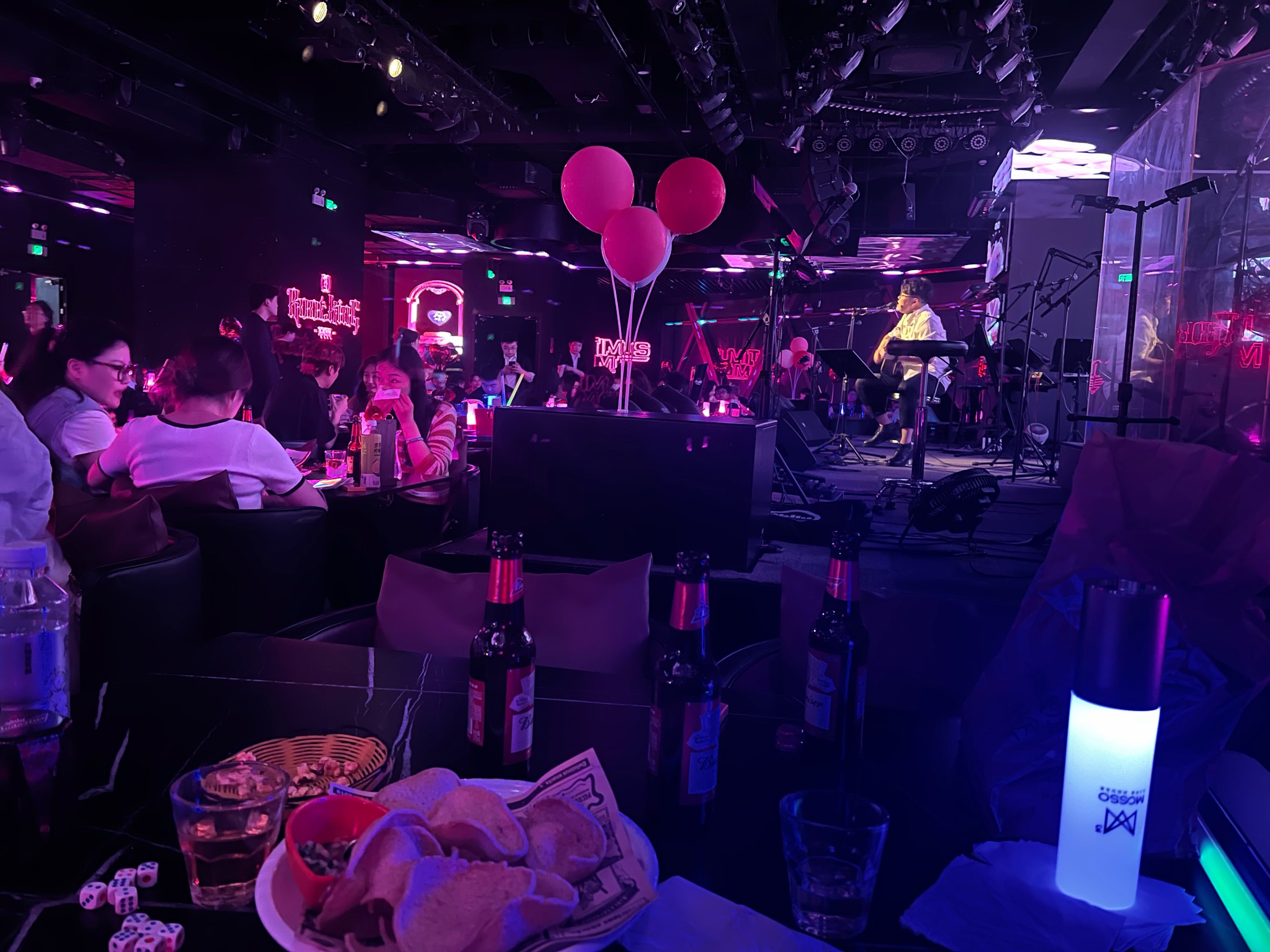 舟山商务KTV：片场与KT V差异-普陀区ktv预定